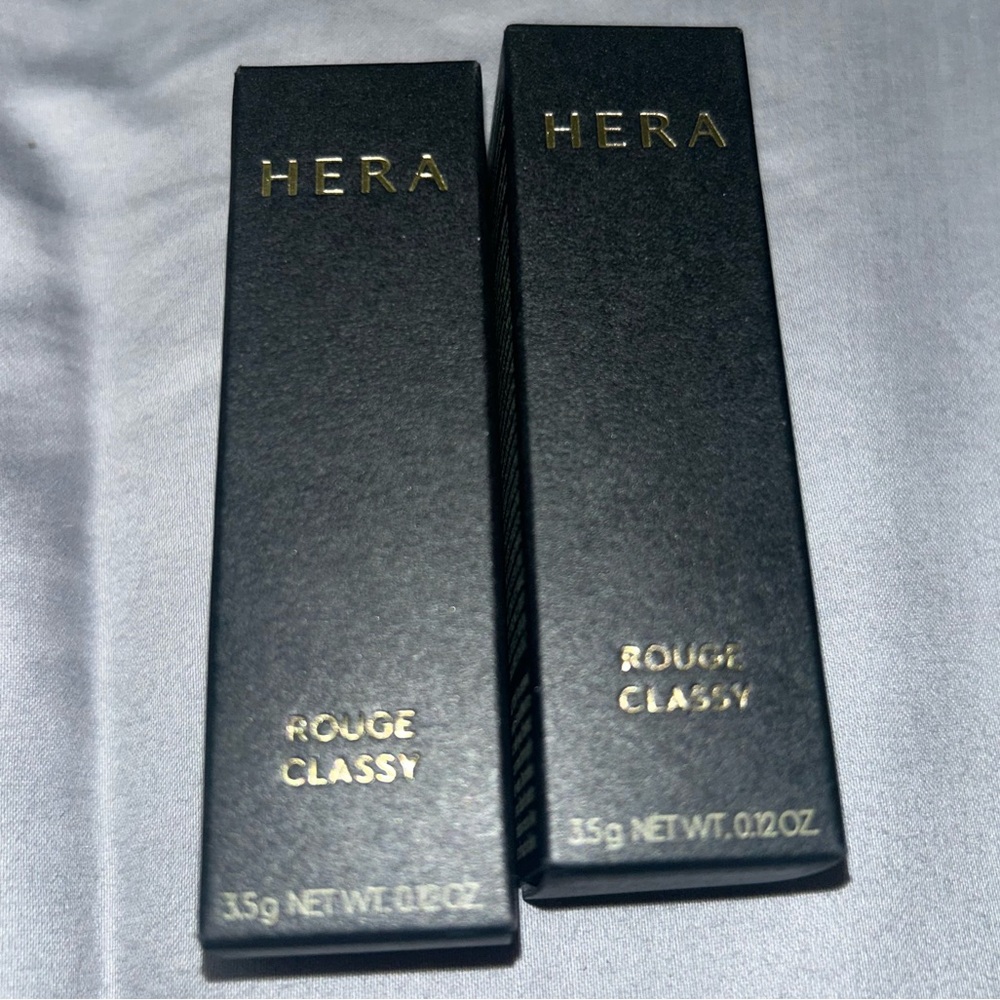 New Hera Rouge Classy Lipsticks Bundle of 2-- 181 Cliche and 324 Dynamic Red Set